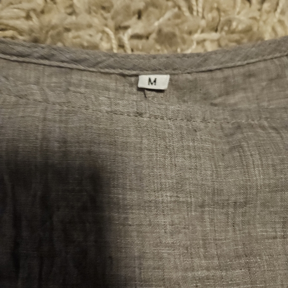 Whisper words of wisdom crepe style top - Picture 10 of 13